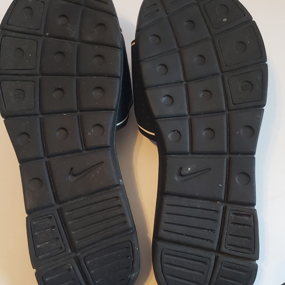 Nike memory foam slides Women's size 8 - Picture 4 of 4